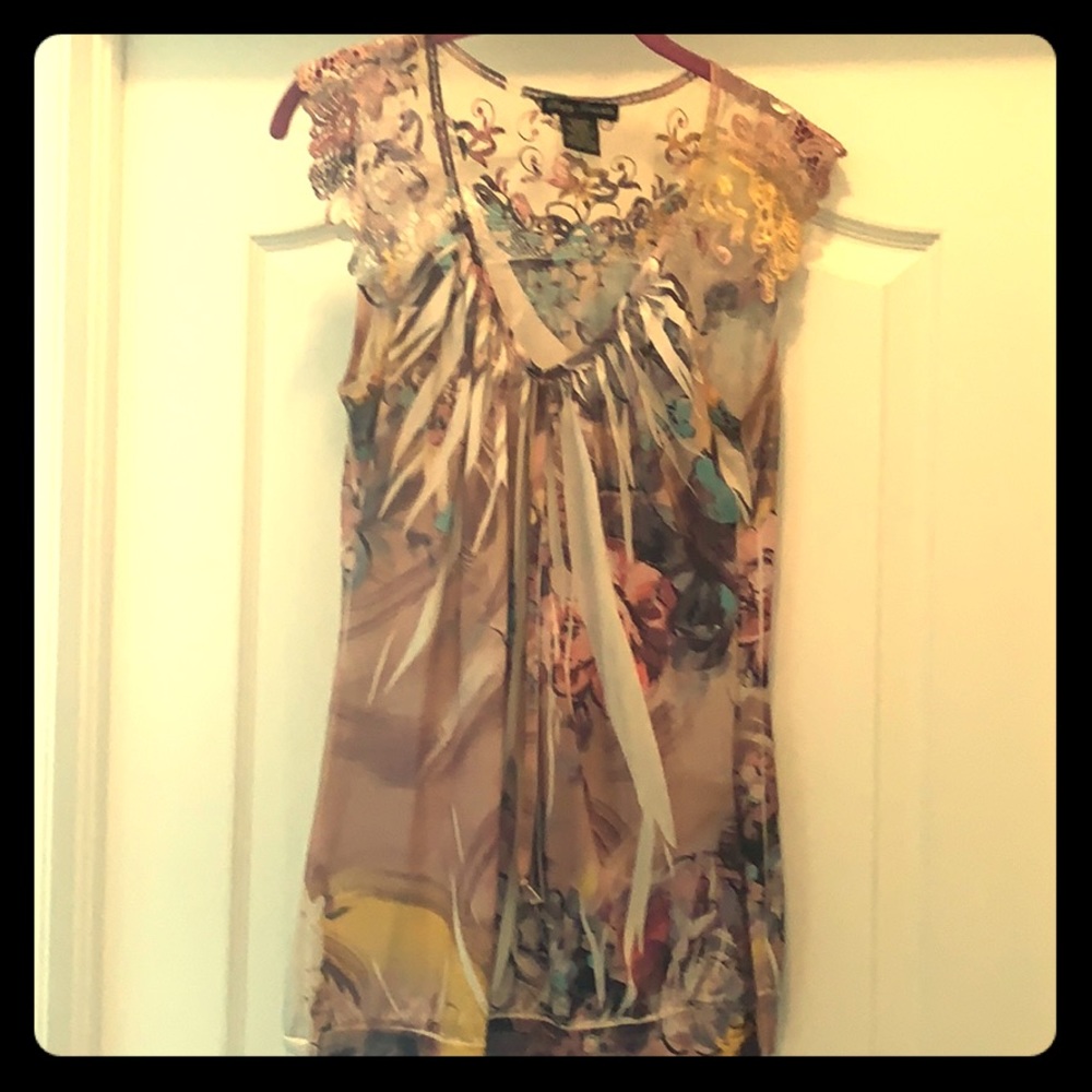 Woman’s blouse spandex and polyester sleeveless